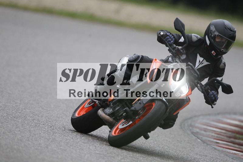 /Archiv-2025/10 23.04.2025 Cornu Master School ADR/gruen-vert/1